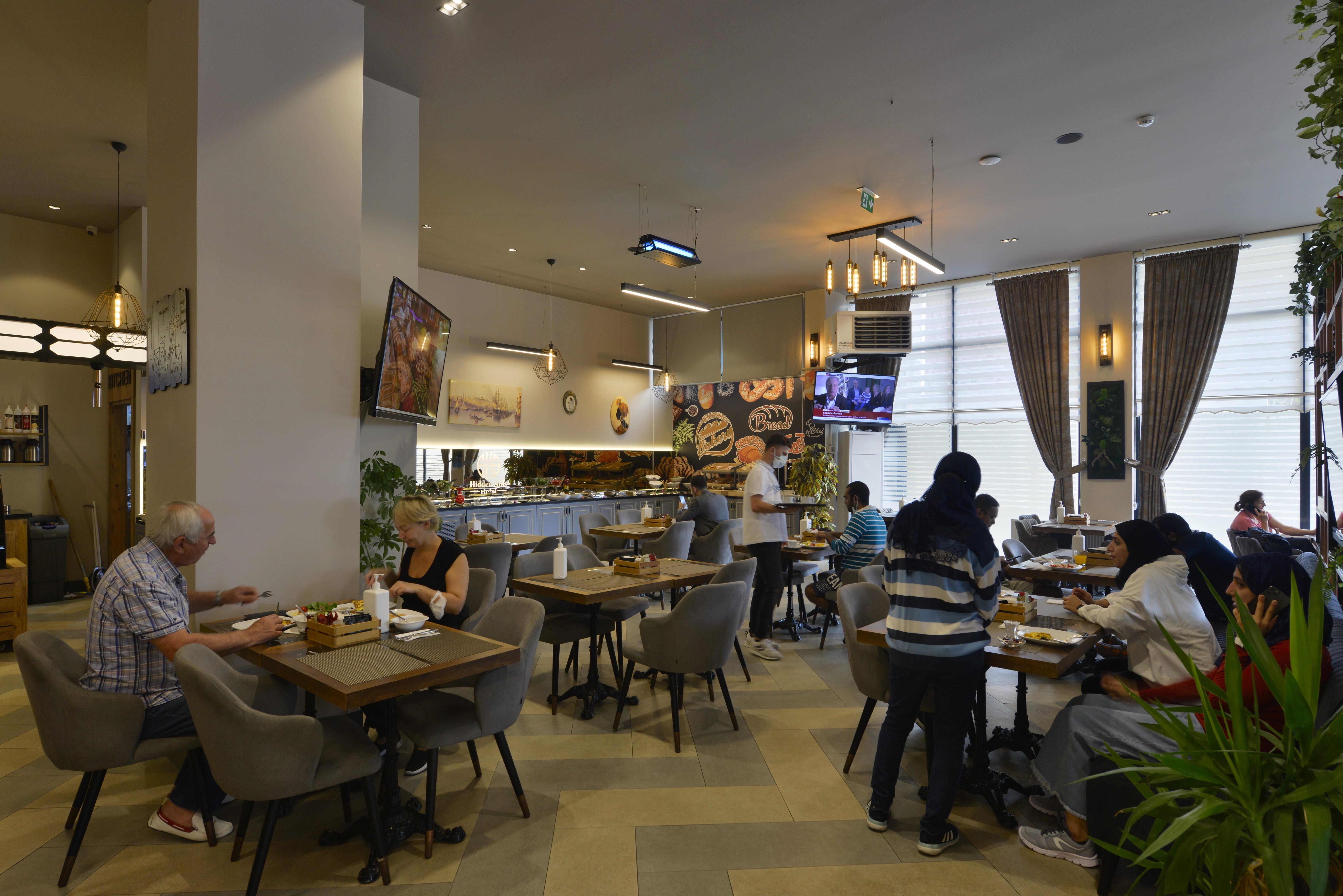 Otel Hidden Hills Airport 5*