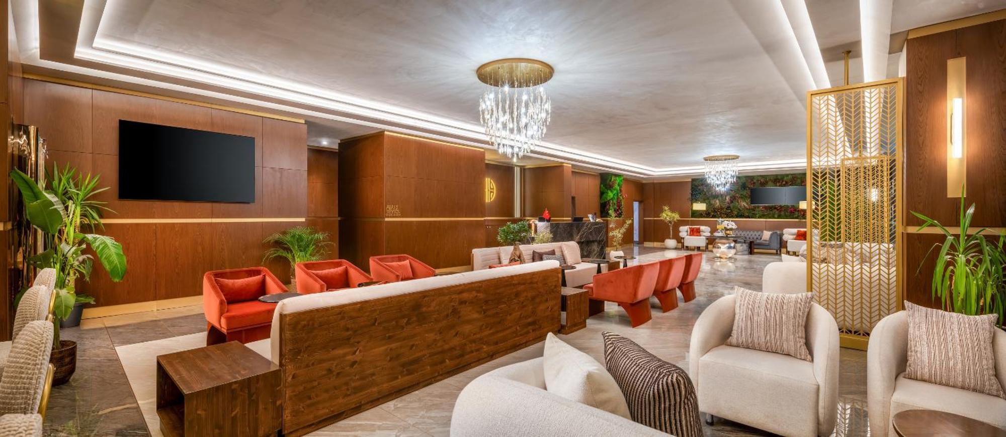 Otel Hidden Hills Airport 5*