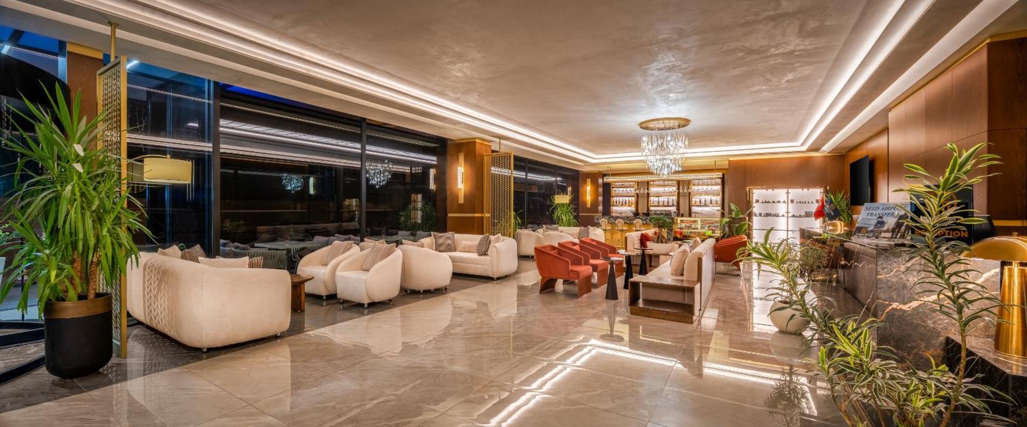 Hidden Hills Airport 5*